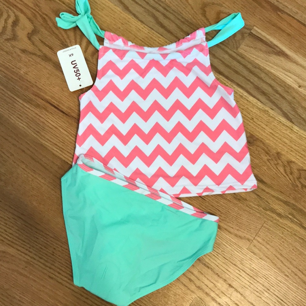 Swimsuit - Picture 5 of 5